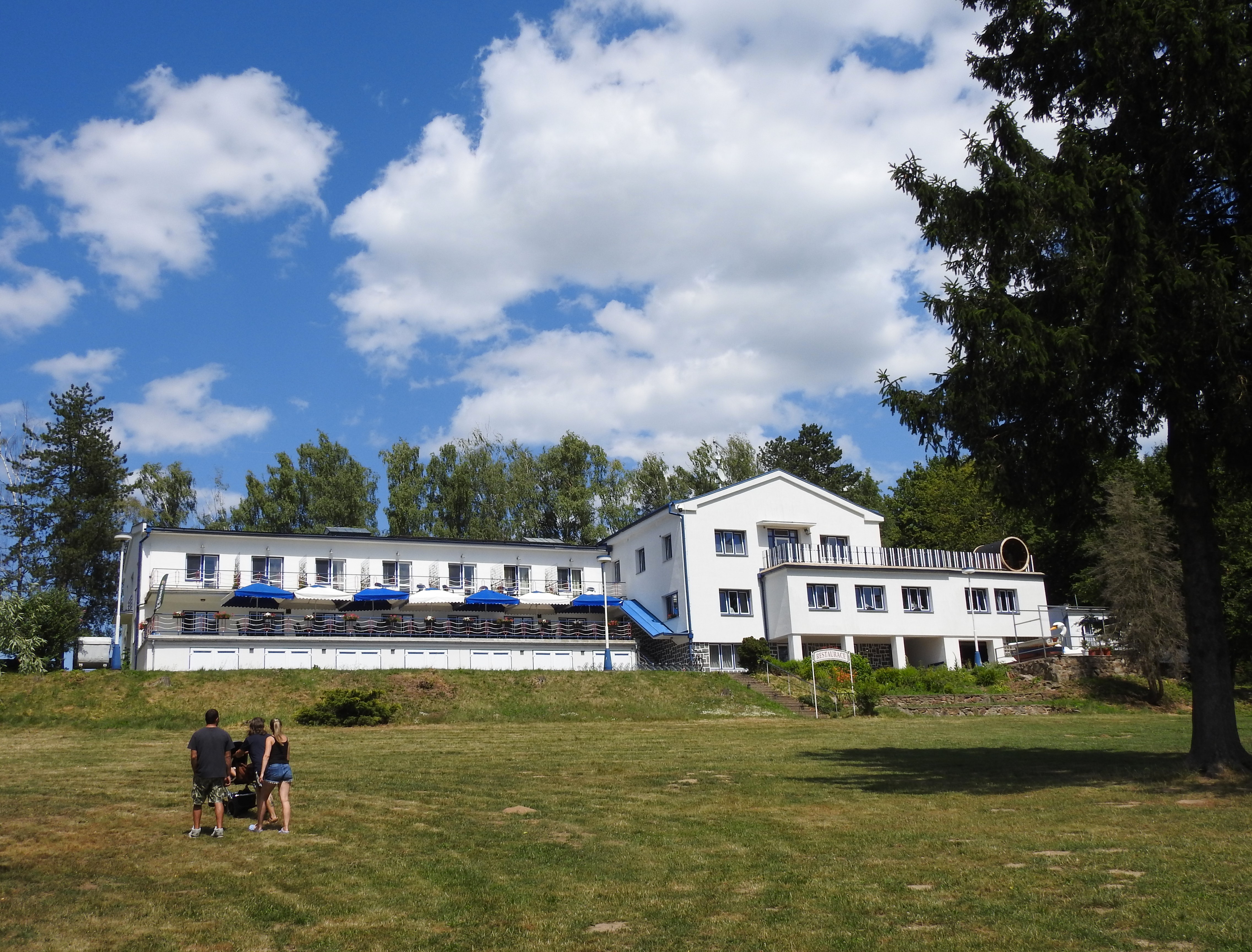 Guests enjoying Hotel Kapitán